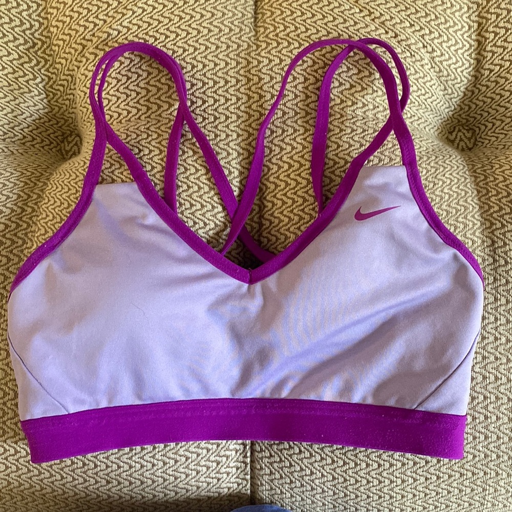 Size medium Nike sports bra